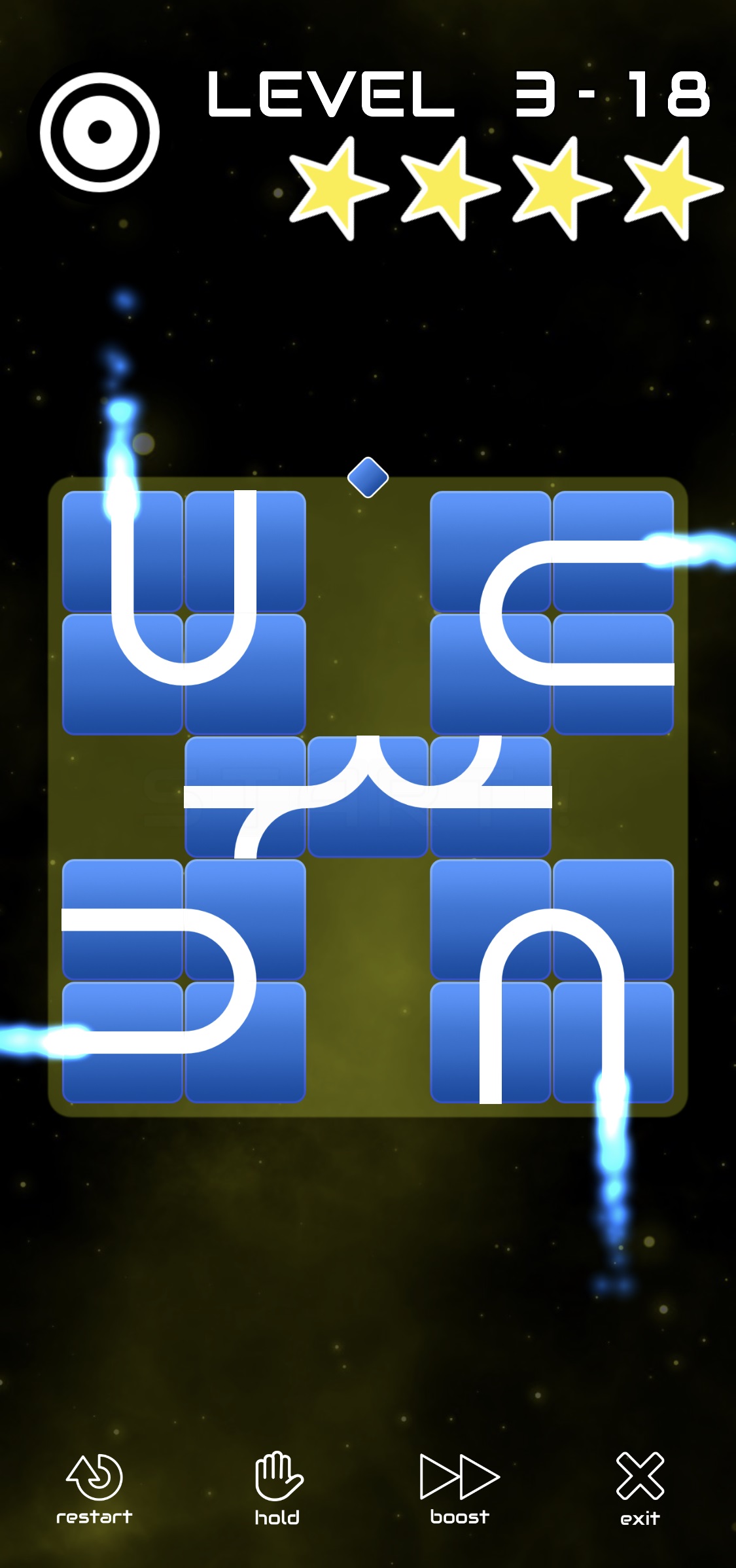 (Flipzyx: Level 3-18) 4枚でU字を描くようなパネルのセットが4個対称に並んでいて、一見綺麗に解けそうな問題